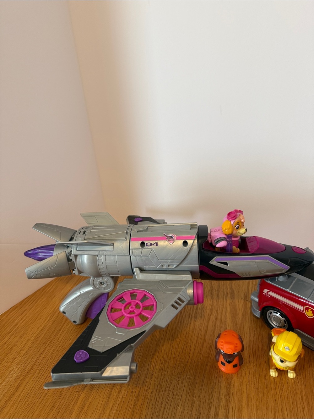 PAW Patrol Skye Jet Toy and Split Second Fire Truck